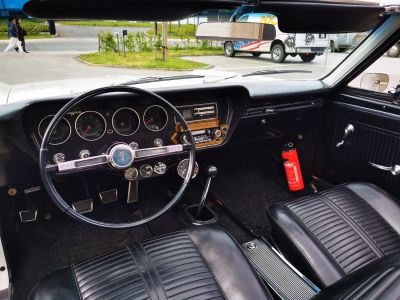 Pontiac LeMans cabriolet  v8 - boite manuelle ( 4 + R )  - 64