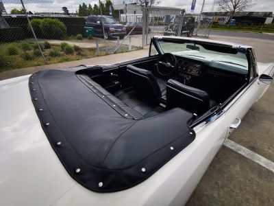 Pontiac LeMans cabriolet  v8 - boite manuelle ( 4 + R )  - 71