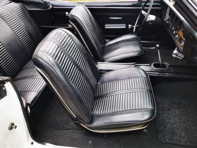 Pontiac LeMans cabriolet  v8 - boite manuelle ( 4 + R )  - 77