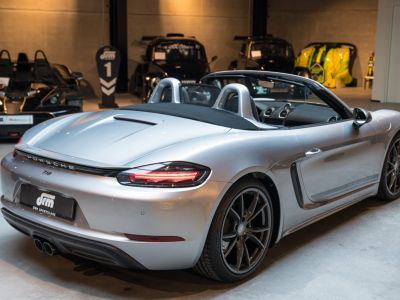 Porsche 718 Boxster T - PDK  - 12