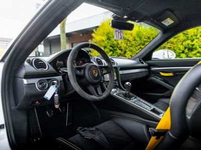 Porsche 718 Cayman GT4 Clubsport  - 11