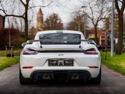 Porsche 718 Cayman GT4 Clubsport  - 23