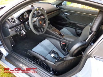 Porsche 718 Cayman GT4 RS 2022  - 6
