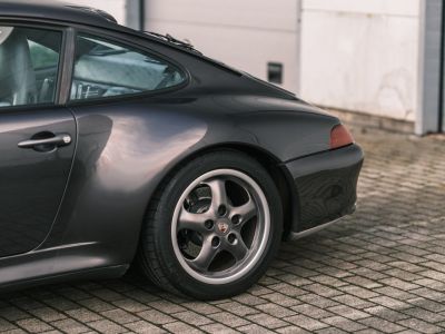 Porsche 911 / 993 Carrera  - 6