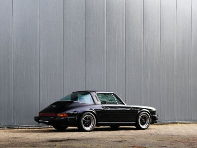 Porsche 911 2.7S Targa 2.7L Flat Six producing 165 bhp  - 7