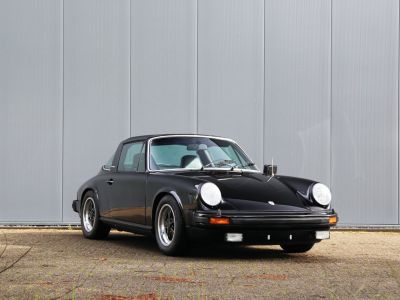 Porsche 911 2.7S Targa 2.7L Flat Six producing 165 bhp  - 14