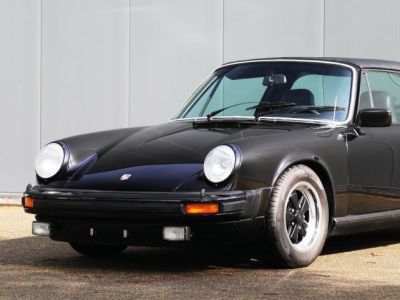 Porsche 911 2.7S Targa 2.7L Flat Six producing 165 bhp  - 26