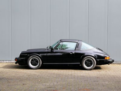 Porsche 911 2.7S Targa 2.7L Flat Six producing 165 bhp  - 30