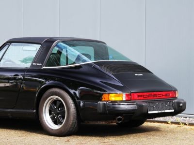 Porsche 911 2.7S Targa 2.7L Flat Six producing 165 bhp  - 34