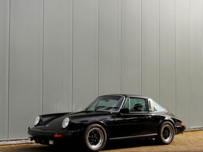 Porsche 911 2.7S Targa 2.7L Flat Six producing 165 bhp  - 39