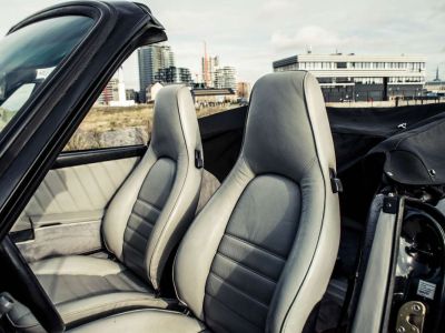 Porsche 911 3.2 CARRERA CABRIOLET  - 30