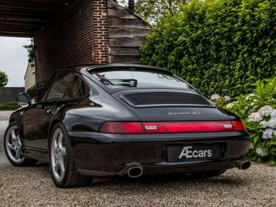 Porsche 911 993 CARRERA 4S  - 1