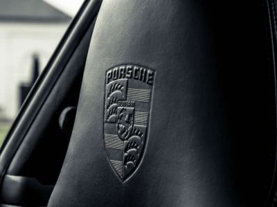 Porsche 911 996 CARRERA 4S  - 32