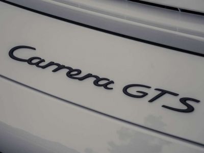 Porsche 911 997 CARRERA GTS  - 17