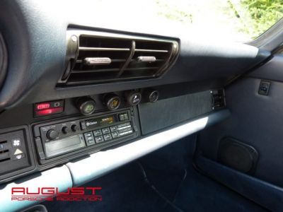 Porsche 911 Carrera  1987  - 10