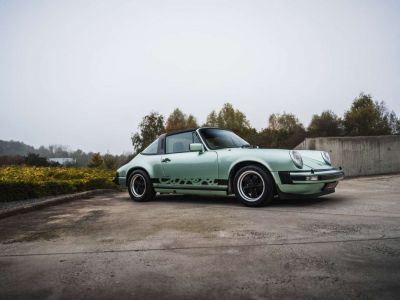 Porsche 911 Carrera 3.0 Targa Ice Green Metallic  - 12