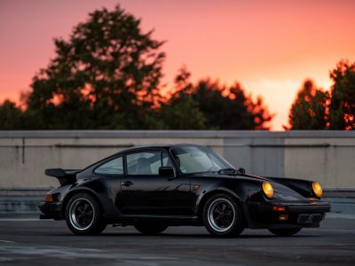 Porsche 911 "Turbo"  - 1