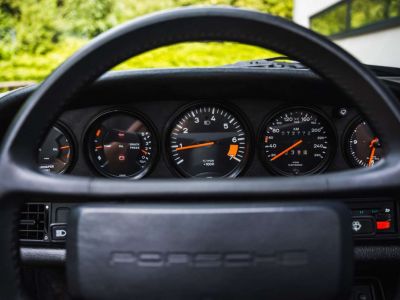 Porsche 911 Speedster 3.2 Full History 1 of 2.103  - 10