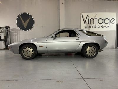 Porsche 928  - 13