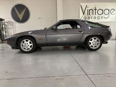 Porsche 928 S  - 14