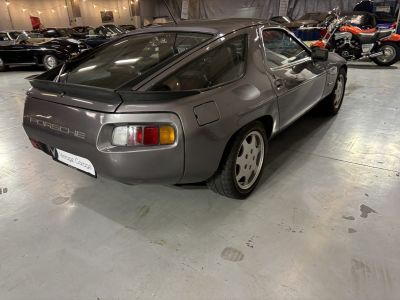 Porsche 928 S  - 20