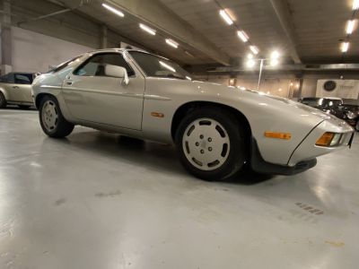 Porsche 928 S  - 9