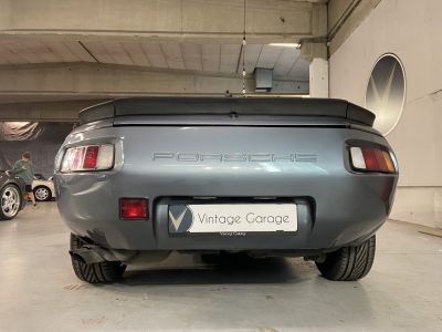 Porsche 928 S  - 18