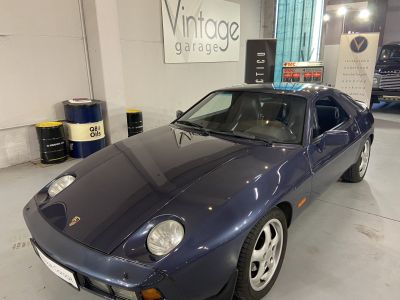 Porsche 928 S  - 2