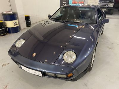 Porsche 928 S  - 4