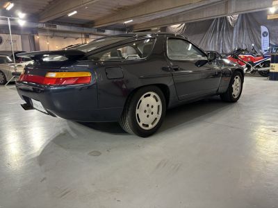 Porsche 928 S4  - 16