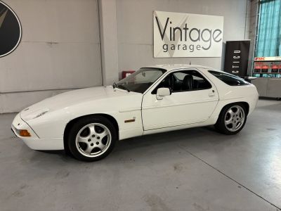 Porsche 928 S4  - 11