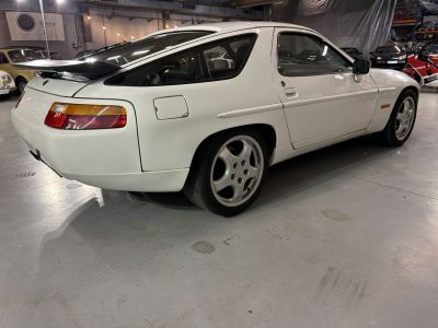 Porsche 928 S4  - 19