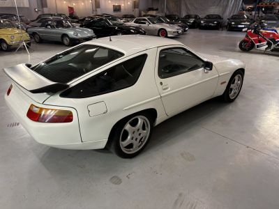 Porsche 928 S4  - 21