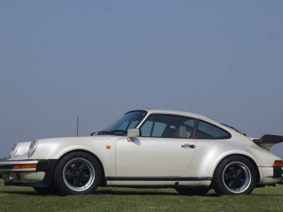 Porsche 930 Turbo - 1983  - 1