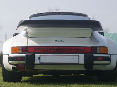 Porsche 930 Turbo - 1983  - 7