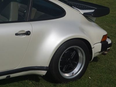 Porsche 930 Turbo - 1983  - 25