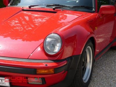 Porsche 930 Turbo 3.3 1988  - 15