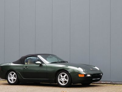 Porsche 968 convertible with manual transmission 3.0L 16-valve inline-four engine 239 HP  - 5