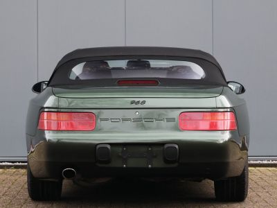 Porsche 968 convertible with manual transmission 3.0L 16-valve inline-four engine 239 HP  - 28