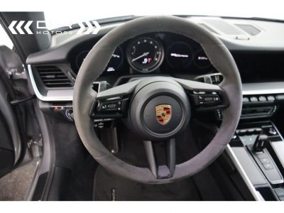 Porsche 992 CARRERA - NAVI SPORTUITLAAT PANO  - 41