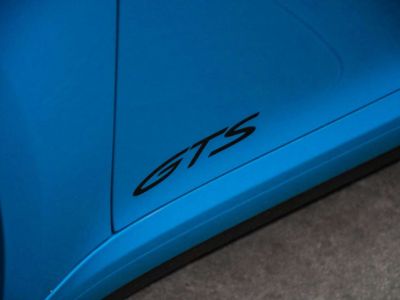 Porsche 992 TARGA 4 GTS  - 12