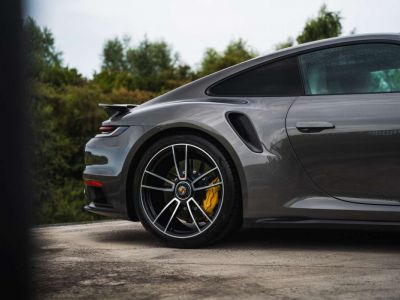 Porsche 992 Turbo S Agate Grey Pano Carbon  - 7