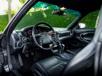 Porsche 996 Carrera Coupé 3.4i  - 8