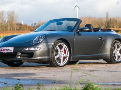 Porsche 997 Carrera 4S  - 1