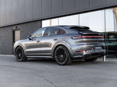 Porsche Cayenne COUPE E-HYB-SPORTUITL-21-PANO-MATRIX-ACC-360-BOSE  - 3