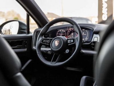 Porsche Cayenne COUPE E-HYB-SPORTUITL-21-PANO-MATRIX-ACC-360-BOSE  - 46