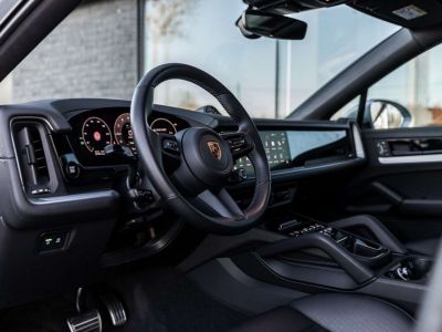 Porsche Cayenne COUPE E-HYBRID-SPORTDESIGN-22-HUD-PANO-BOSE-360-.  - 17