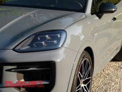 Porsche Cayenne Coupé Hybride 2024  - 16