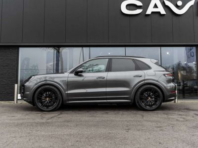 Porsche Cayenne E-HYB-AIR-CHRONO-21-MATRIX-360-HUD-INNO-PANO-18W  - 3