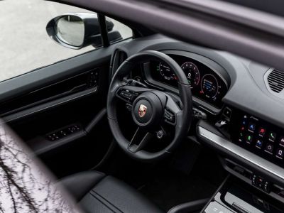 Porsche Cayenne E-HYB-AIR-CHRONO-21-MATRIX-360-HUD-INNO-PANO-18W  - 16